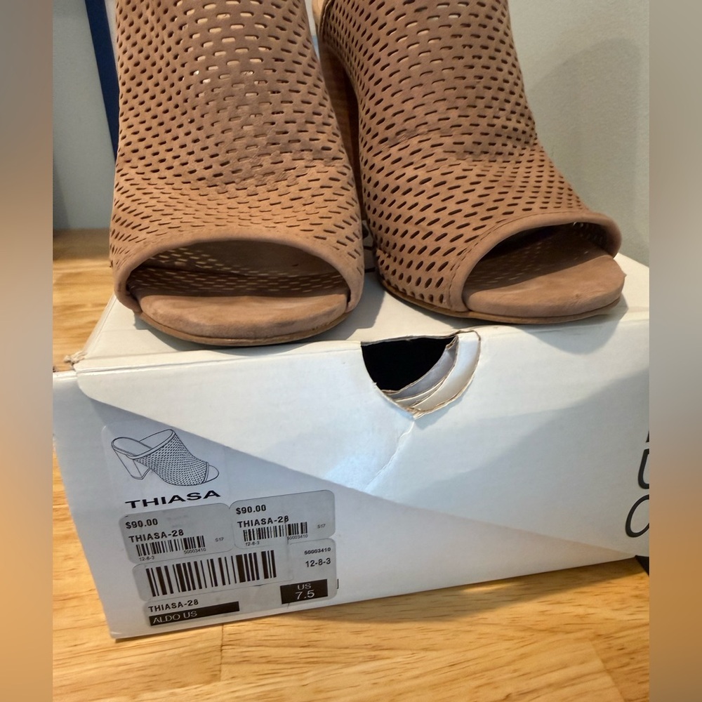 ALDO Tan Open-Toe Block Heel Mules - Picture 6 of 7